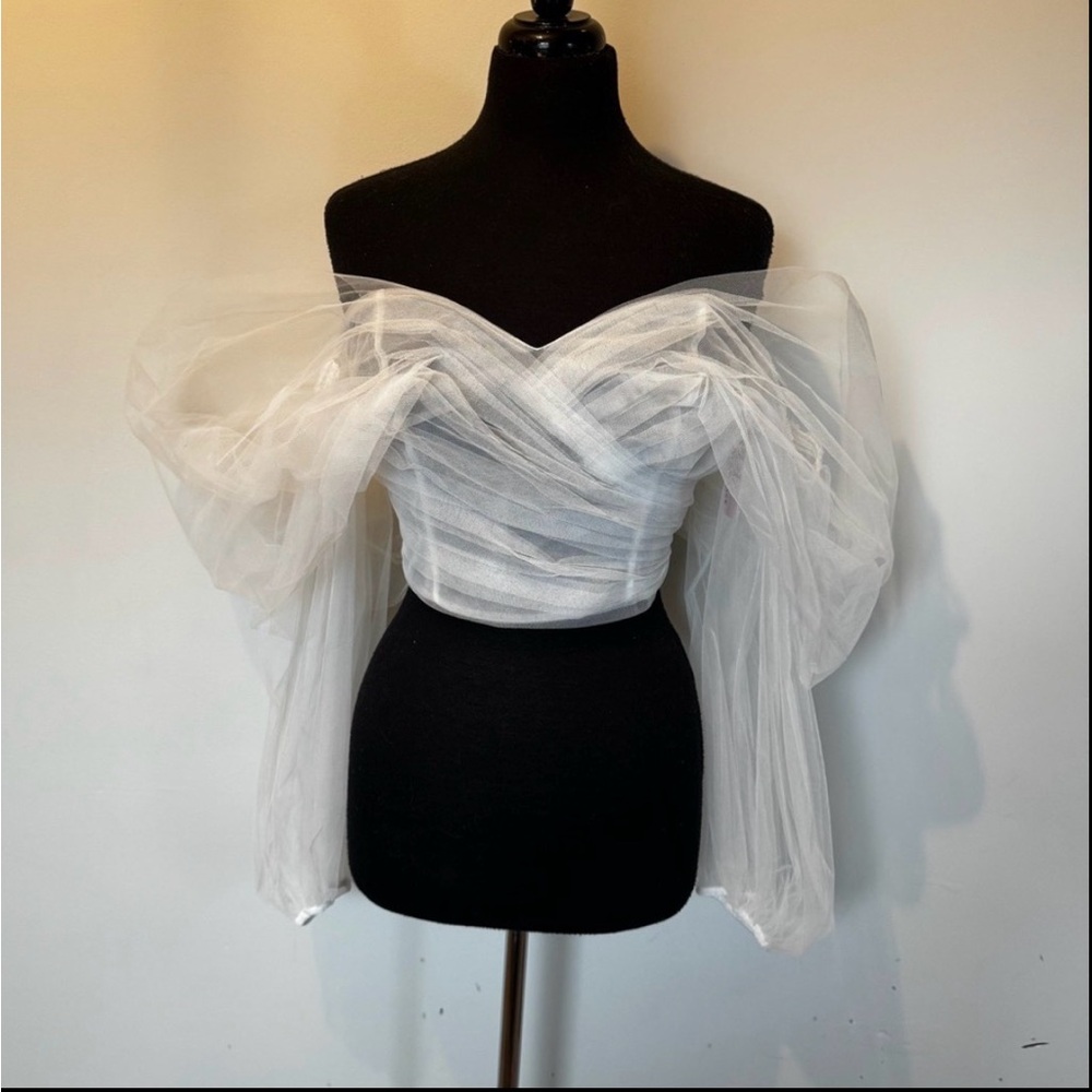 NWT designer ALLURE ivory tulle gown topper with detach blouson sleeves